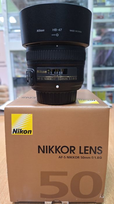 Nikon D3200 kit 18-140mm VR(24.1пикс, состояние нового, комплект,)