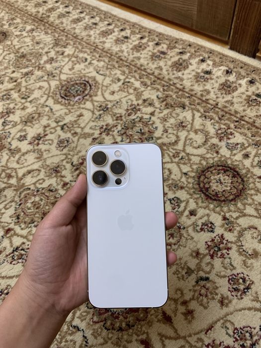 Продам Айфон 13 про