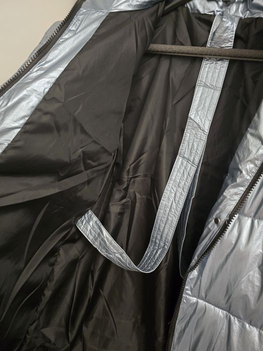 Куртка с лямками.