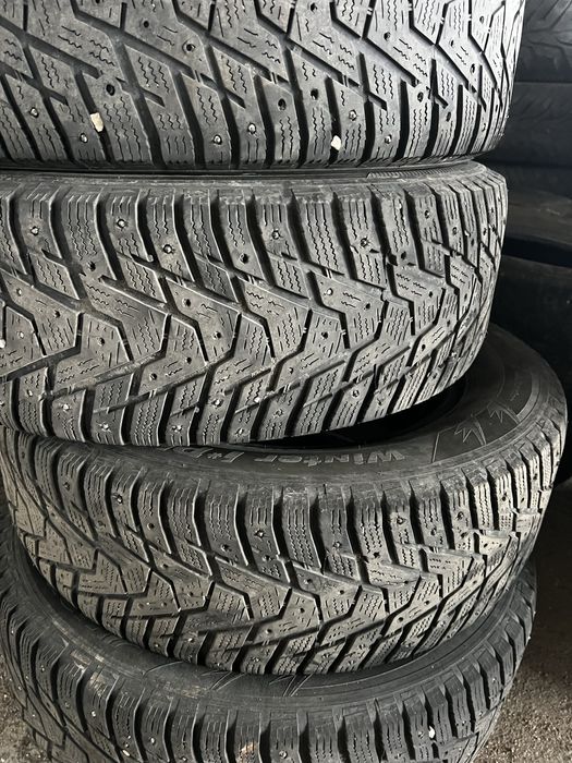 Продам шины 215/ 65 R16