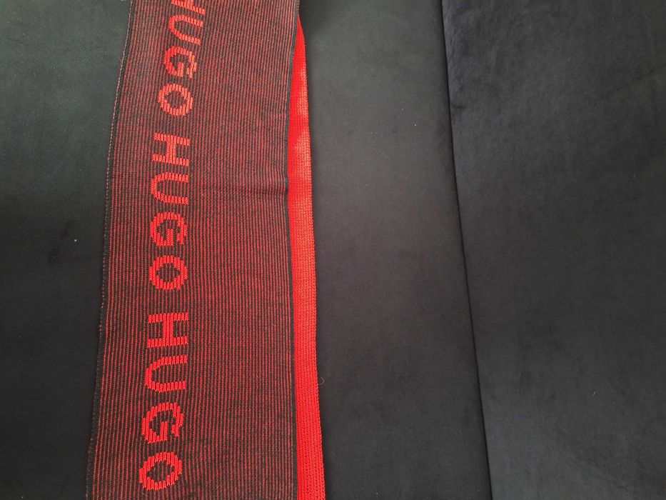 Hugo Boss мъжки шал