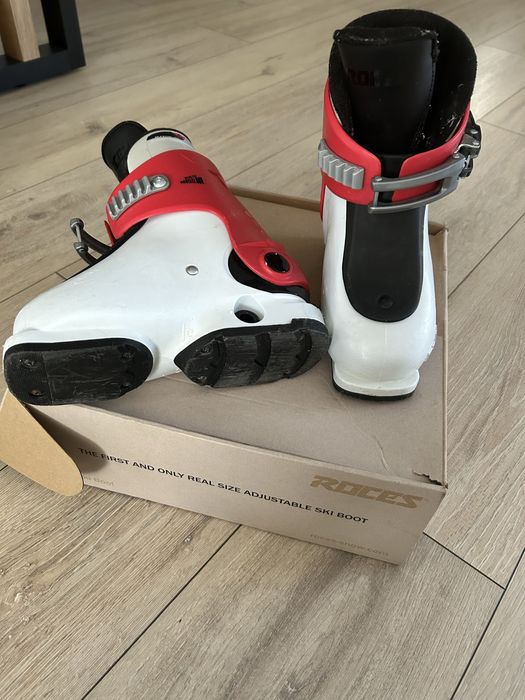 Vand clapari copii marime reglabila 25-29