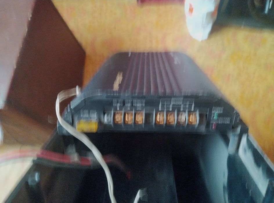 Усилитиль звука и басов