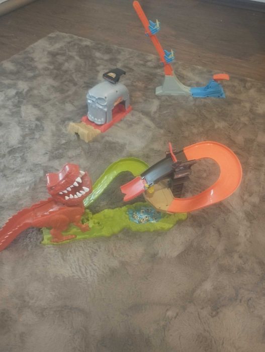 Лот Hot wheels писти за коли