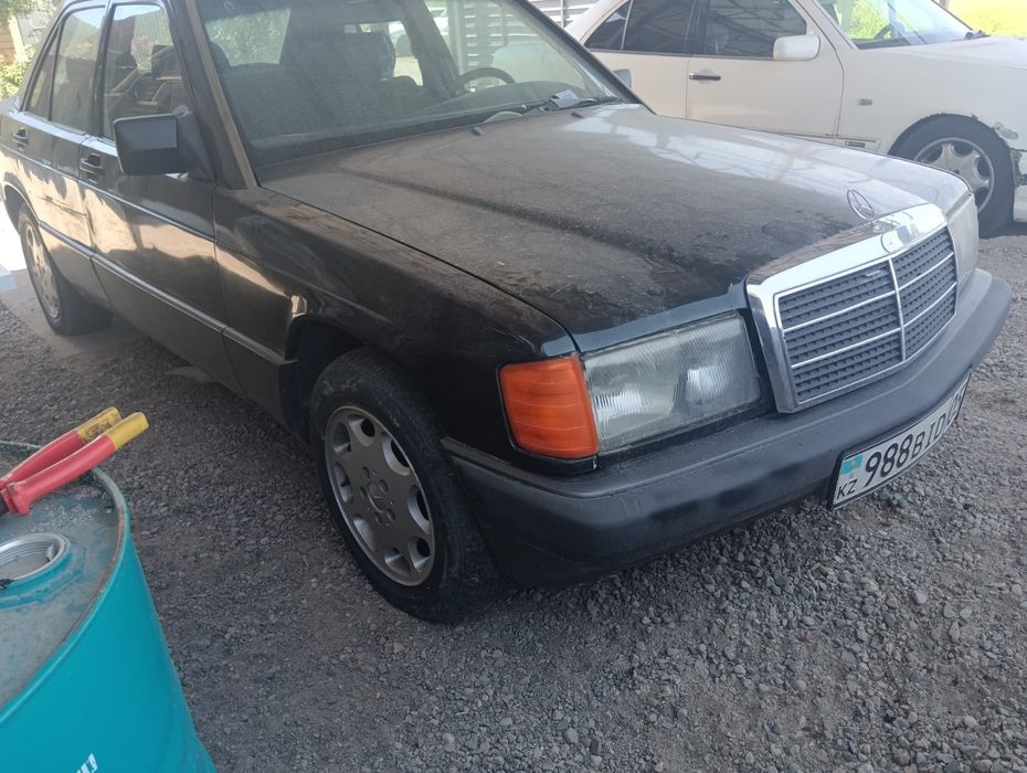 Срочно продам mercedes benz 190