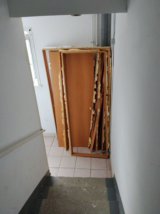 Дверные блоки 2018г б/у