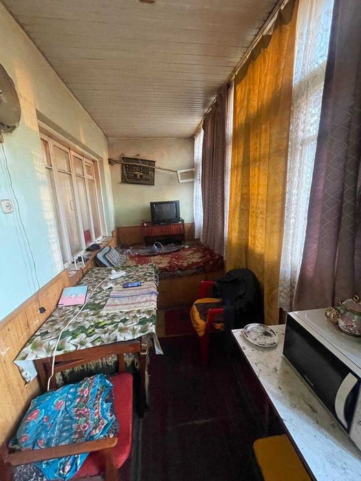 Продается квартира недалеко от Чорсу