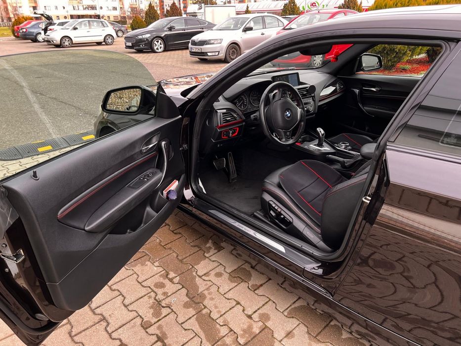 BMW 220i coupe sport
