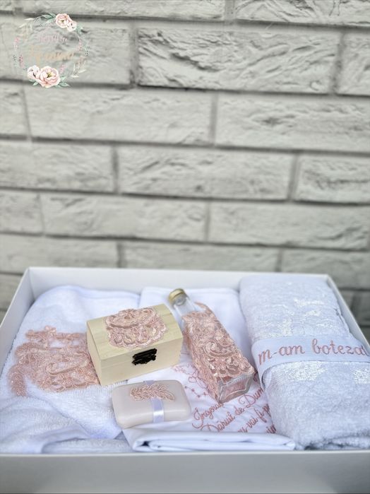 Set trusou pentru botez și lumânare pentru botez decorată/îngeraș