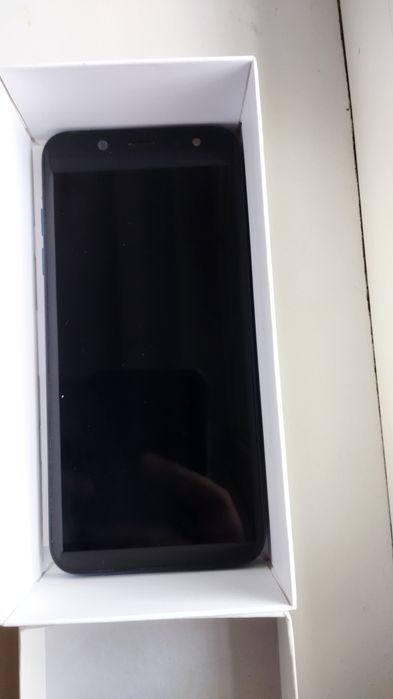 Самсунг А 6 продам.