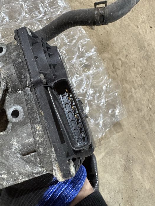 Mazda 5 2.0d 2007 година Дросел Клапа