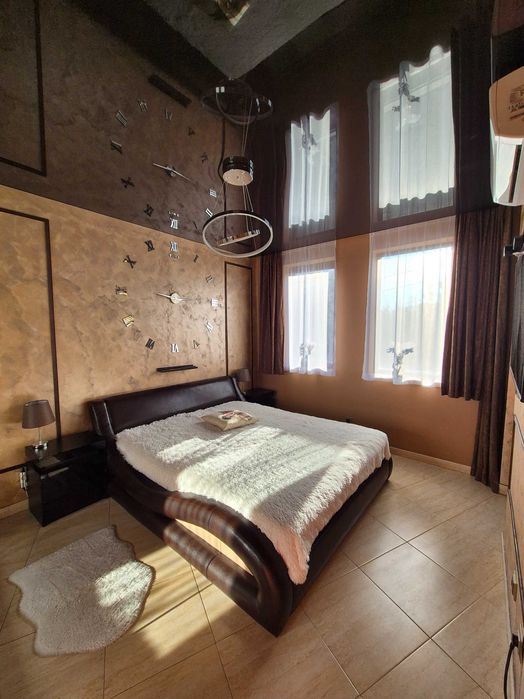 Продавам тристаен апартамент с гледка към Витоша