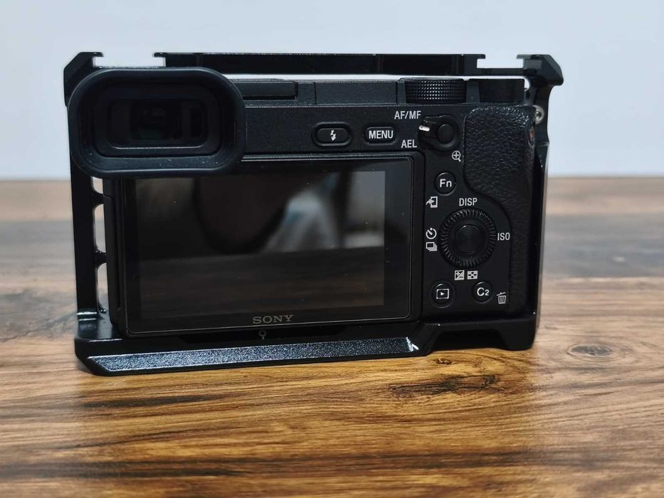 Pachet camera foto mirrorless sony a6300 + obiective