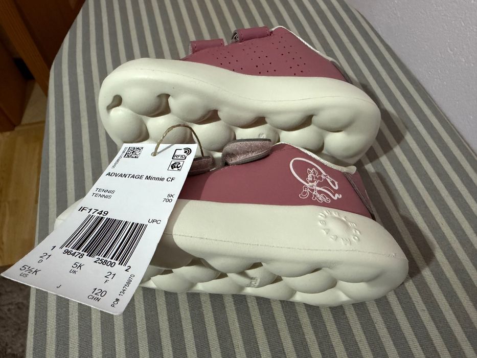 Adidas Advantage Minnie CF