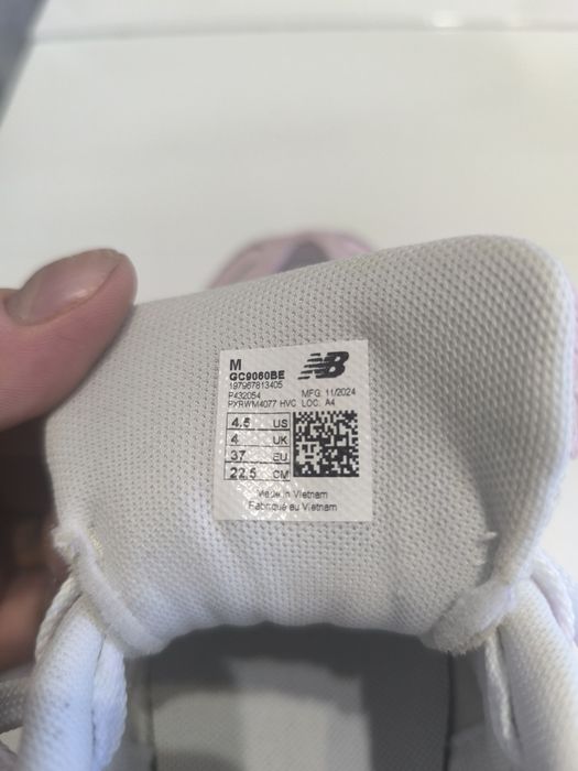 Adidași New Balance,. Model 9060 Abzorb, Pink.