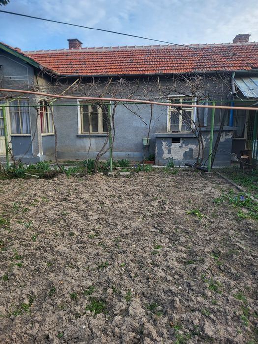 Продава се къща в с.Якимово обл.Монтана