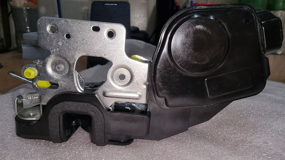 Предна лява брава за Хюндай Тусон 2004-2010.