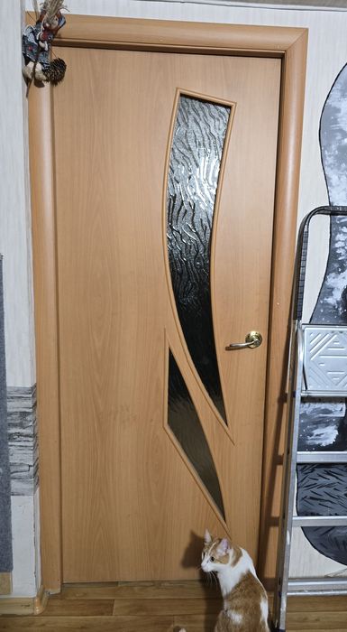 Двери в сборе 5000 за штуку, самовывоз,  район Пристани