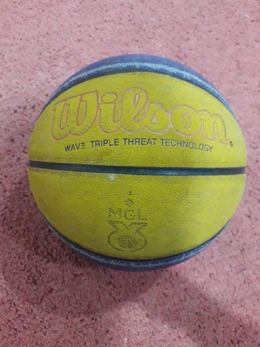 Баскетбольный мяч