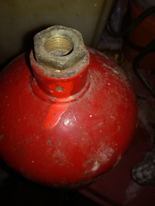 Продавам компас,бут.малка тур.газ.,горелка двойна