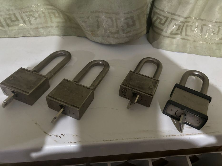 Замок (құлып) сатылады