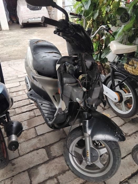 Vând Derbi Atlantis