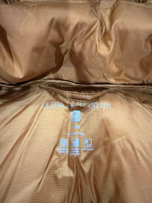 Легкий пуховик на мальчика