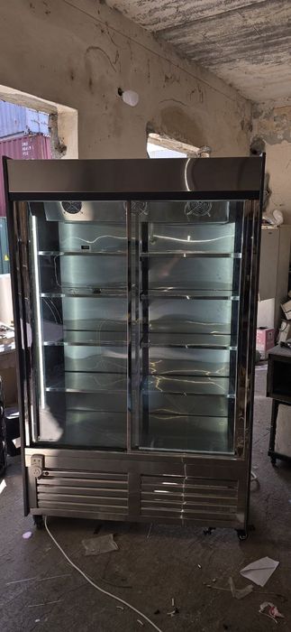 Витрина холодильники