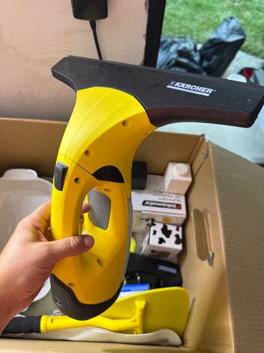 Уред за миене на прозорци