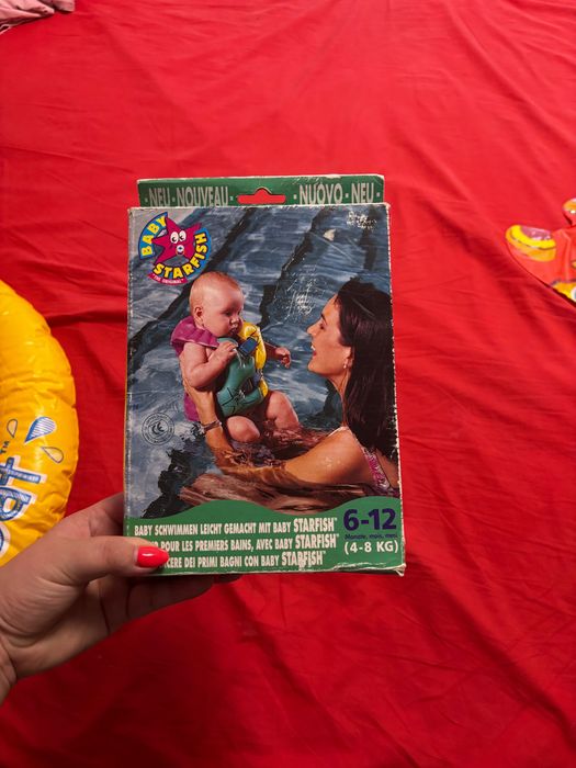 Бебешка жилетка за плуване