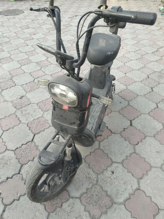 Мопед электронный