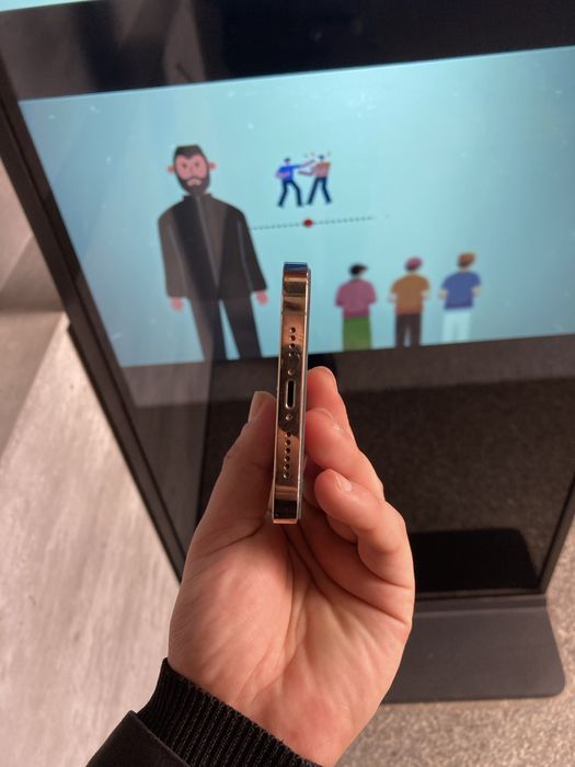 Айфон 12 про макс обмен