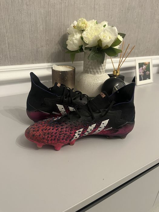 ghete adidas predator