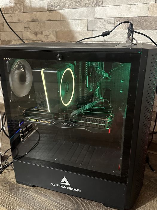 PC GAMING i5-10600KF + RX 6600 XT 8GB | 16GB RAM | SSD M.2 | RGB | FOARTE BUN