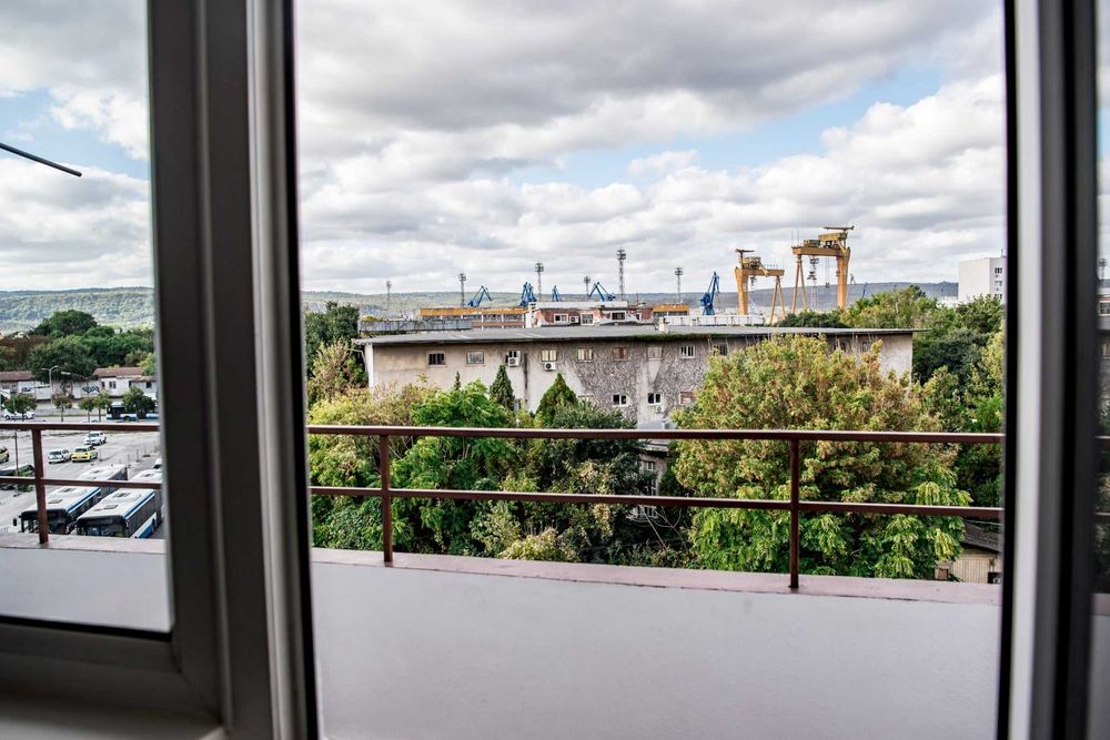 Дава се под наем Едностаен апартамент в Варна, Център - 35 кв.м за 382.5 € - Снимка #7