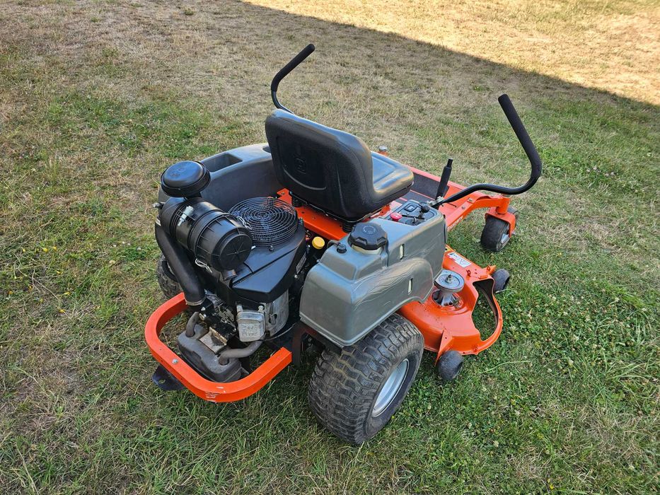 Тракторна Косачка HUSQVARNA/KAWASAKI. 0 градус на завиване. ПЕРФЕКТНА