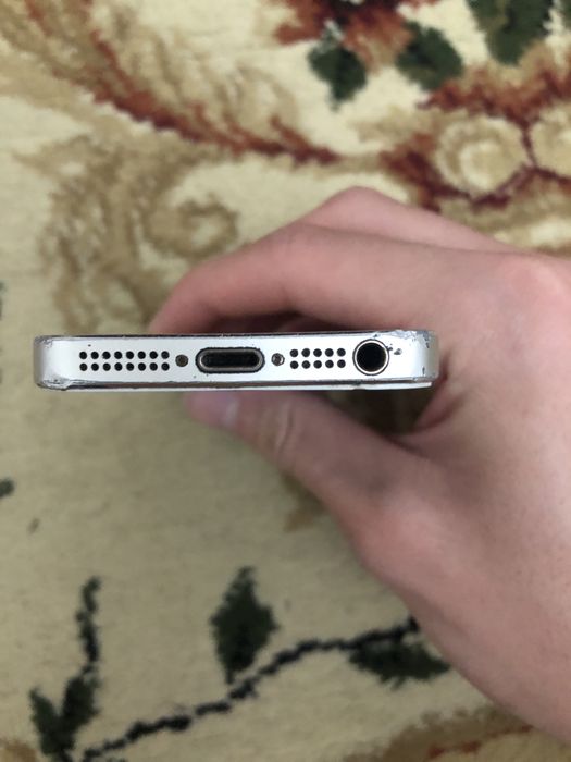 Продам Iphone 5s