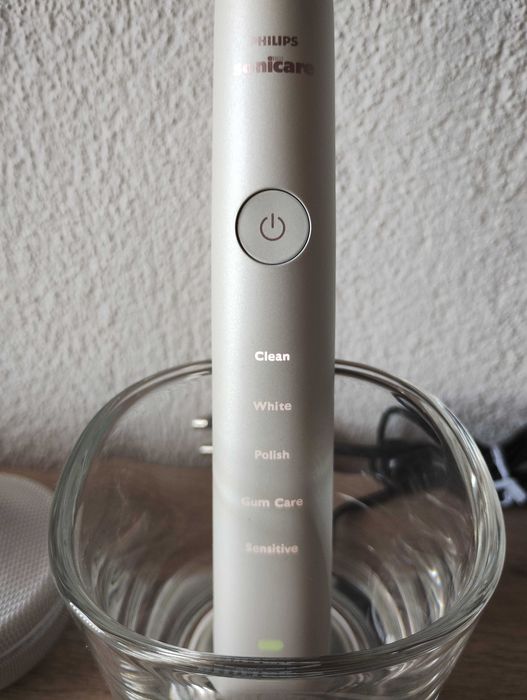 Philips Sonicare HX9330 DiamondClean 62000 движения в минута