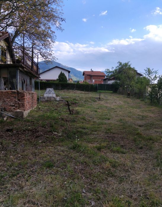 Продавапкъща в с.Ресилово общ.Сапарева баня