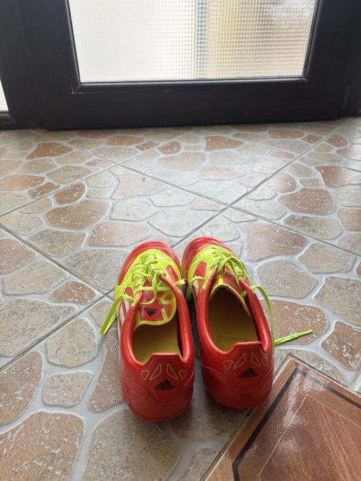 Adidas f50 бутонки