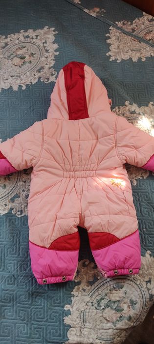 Продам детские комбинезоны