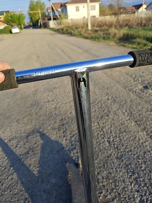 Продам трюковой самокат