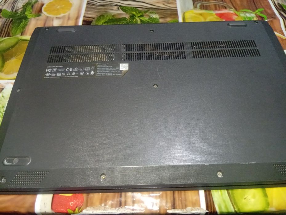 Notebook lenovo V15-IIL