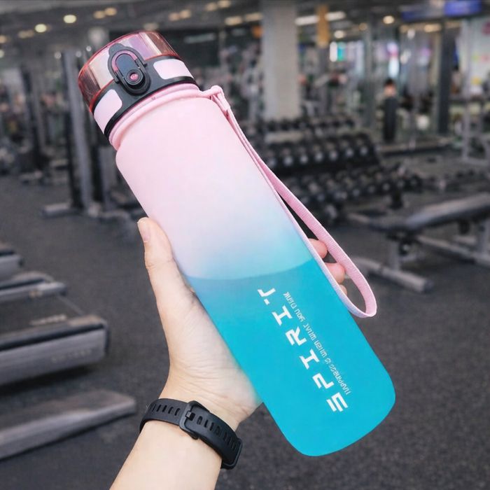 Шейкер для спортцменов и фитнеса