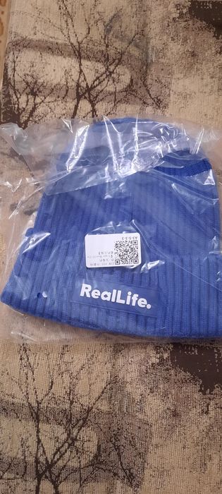 Продам шапки трикотаж