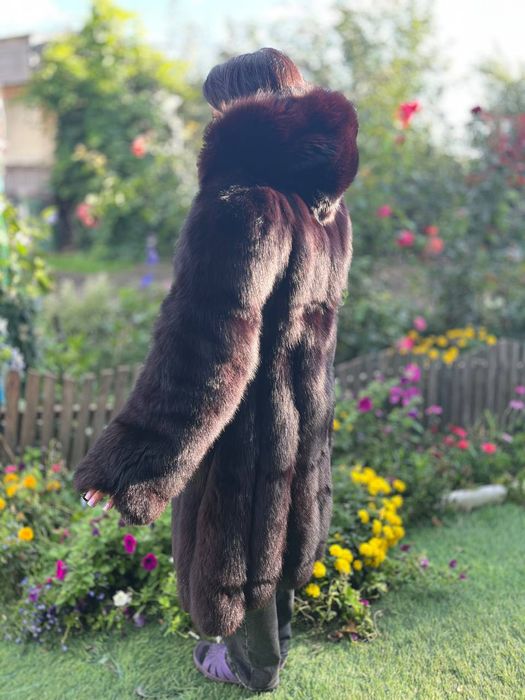 Продам шубу песец