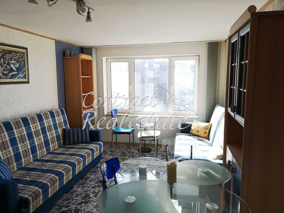 Дава се под наем Едностаен апартамент в Варна, Център - 28 кв.м за 255 € - Снимка #1