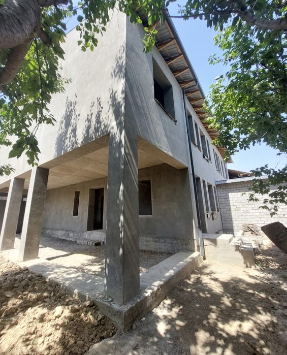 Дурмон Қ.Ф.Й. Бирлик М.Ф.Й. Турк маҳалласи 4 сотих 5 хона.