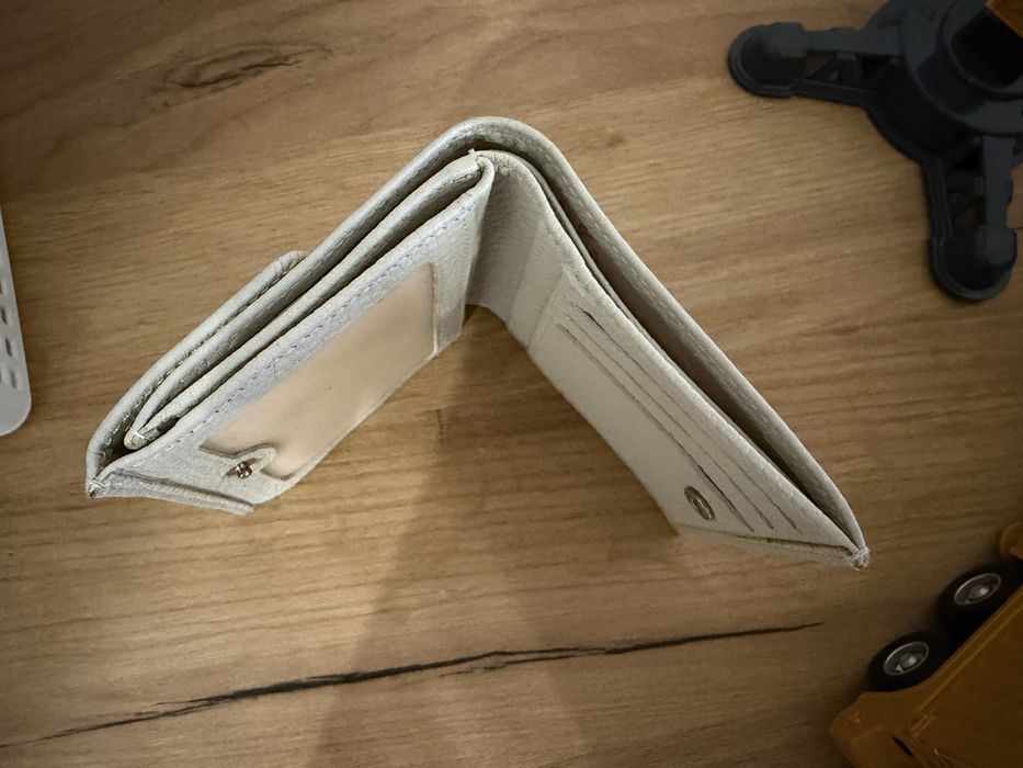 Продам кожаное портмоне Tergan