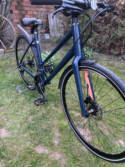 Specialized Sirrios L 28 цола Sirrus 2x9 Sora